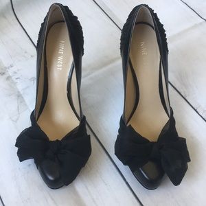 Nine West Bow Pumps